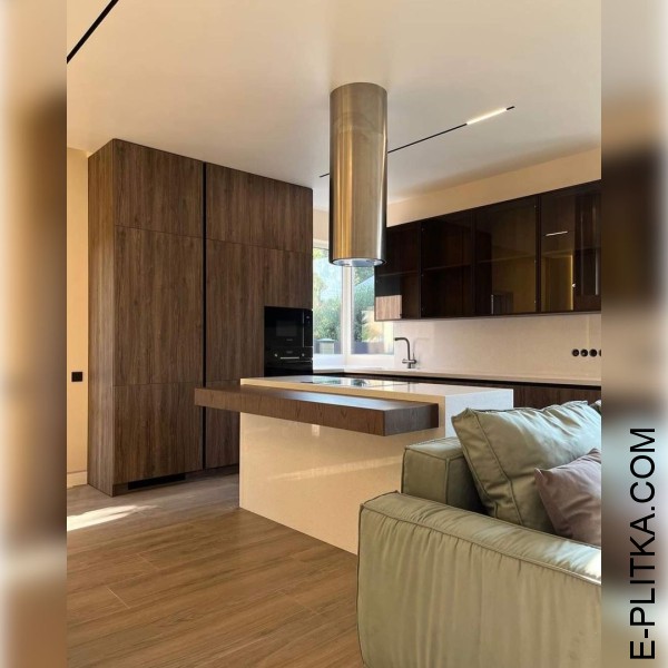 Сучасна кухня-вітальня в таунхаус